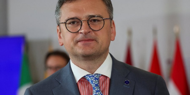 Приємна інтрига. Україна відкриє новий залізничний коридор для експорту зерна — Кулеба